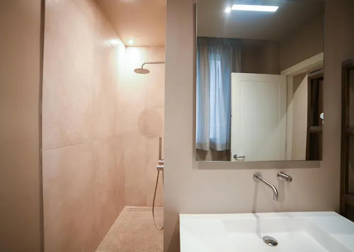 Relax Luxury Rent بيت ضيافة مودينا