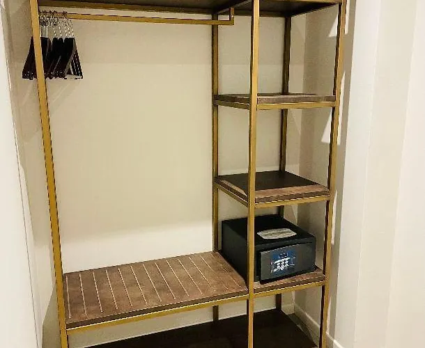 Relax Luxury Rent بيت ضيافة مودينا